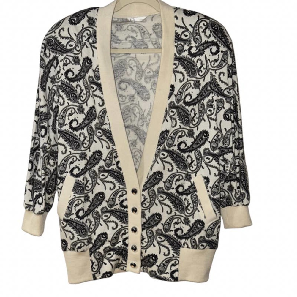 VINTAGE CREAM BLACK PAISLEY CARDIGAN STYLE SWEATER